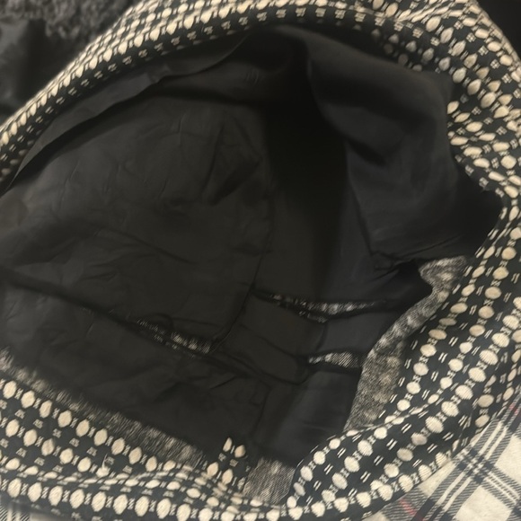 Black and Cream Ann Taylor Loft Short Skirt - Size 6 - Picture 9 of 9